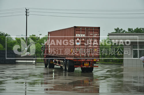 四台400KW康明斯配龙港低噪音发电机组出口非洲